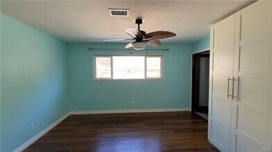 29315 Melia Way Dr in Santa Clarita, CA - Building Photo - Building Photo
