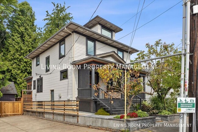 property at 819 SE 16th Ave