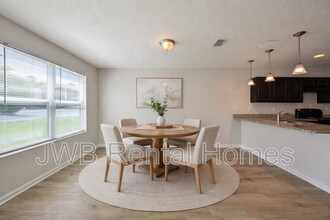 5744 Lexington Ave in Jacksonville, FL - Building Photo - Building Photo