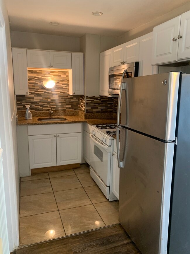 10 4th Street Pl, Unit 1 in Cambridge, MA - Building Photo - Building Photo