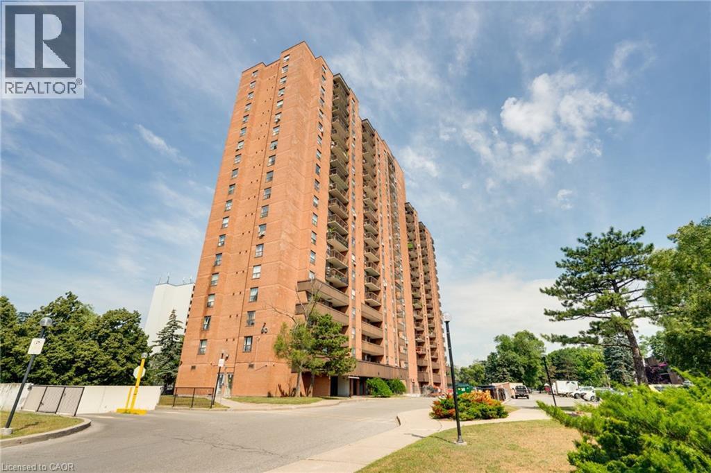 90 Ling Rd in Toronto, ON - Building Photo