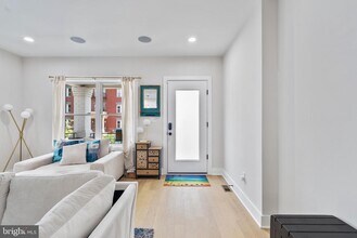 615 Irving St NW in Washington, DC - Building Photo - Building Photo