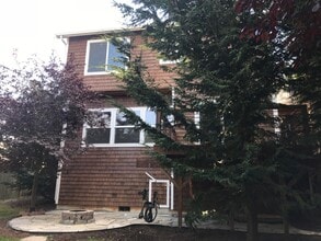 4018 W 5th St in Anacortes, WA - Building Photo - Building Photo