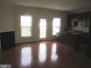 41836 Diabase Square in Aldie, VA - Building Photo - Building Photo