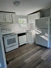 656 County Rd 4614 in Castroville, TX - Building Photo - Building Photo