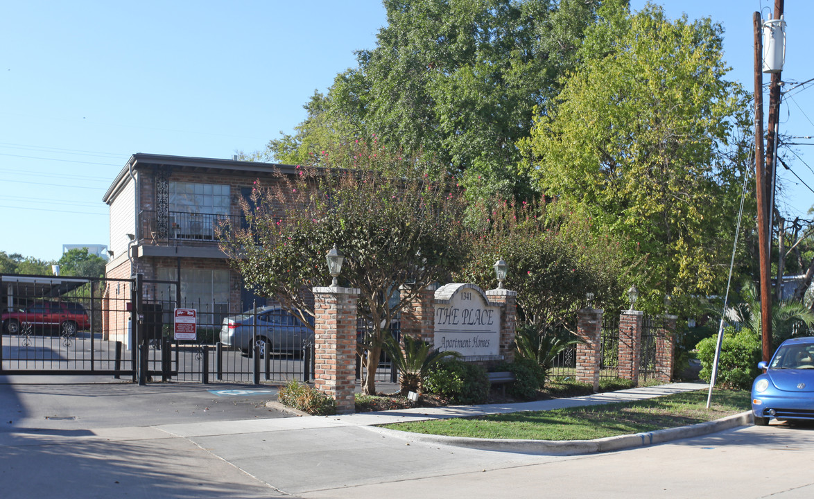 The Place Apartment Homes in Houston, TX - Building Photo