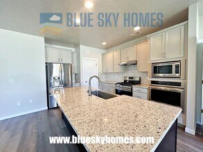 2572 E Mariposa Dr in Eagle, ID - Building Photo - Building Photo