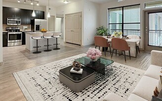 2700 Brazos St in Houston, TX - Building Photo