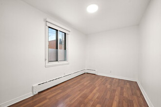 1675 Rachel Rue E in Montréal, QC - Building Photo - Building Photo