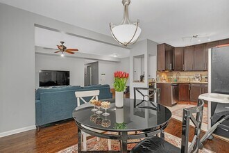 1410 W Sunnyside Ave, Unit 1S in Chicago, IL - Building Photo - Building Photo
