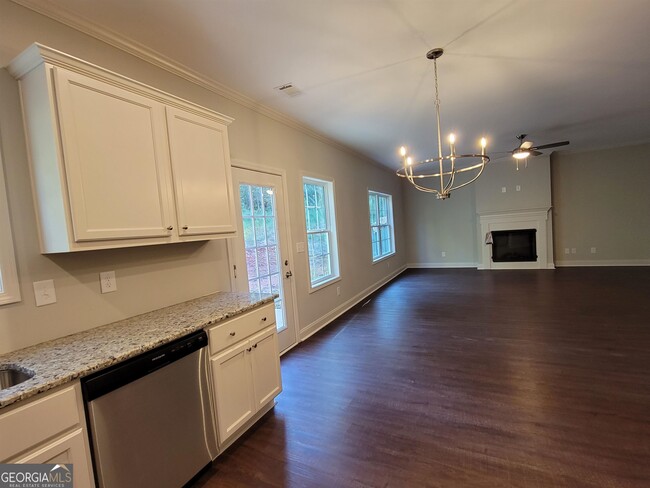 9661 Davis St in Braselton, GA - Building Photo - Building Photo