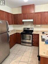 9441-9441 Jane St in Vaughan, ON - Building Photo - Building Photo