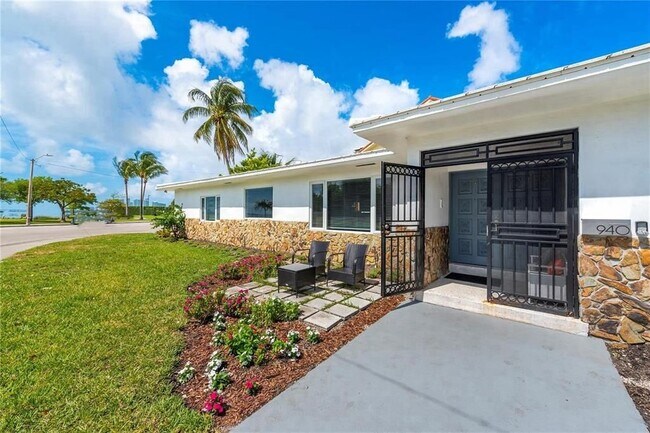 property at 940 NE 71st St