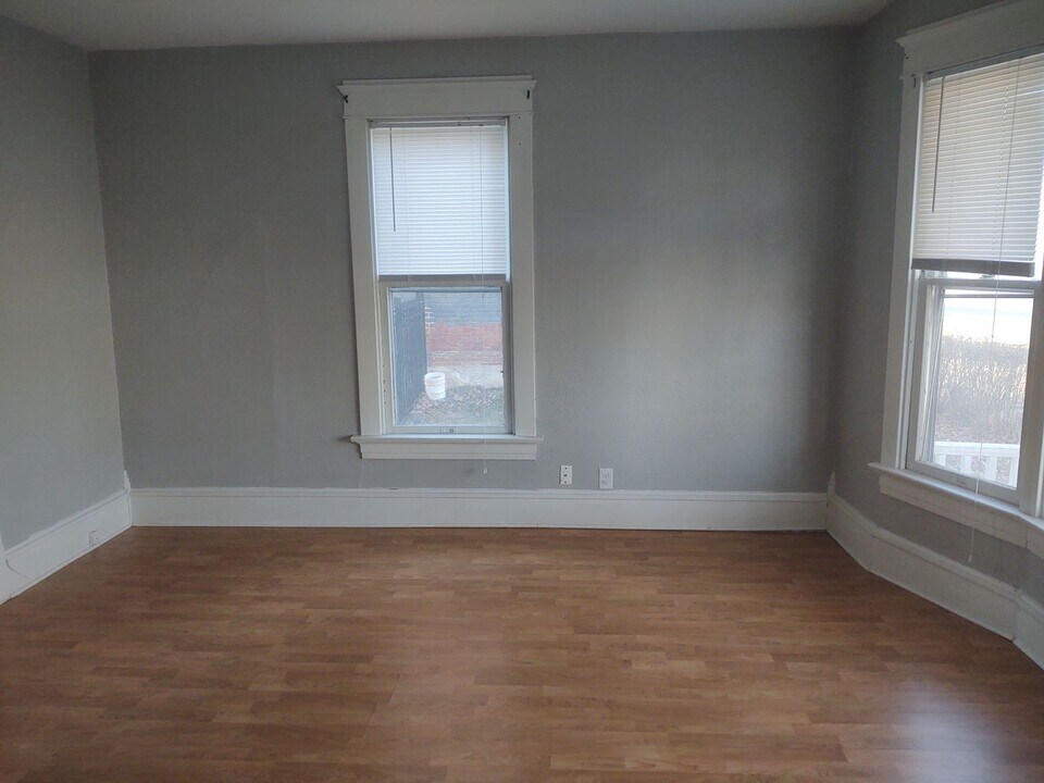 619-621 23rd St in Rock Island, IL - Building Photo