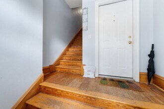 2744 W Haddon Ave in Chicago, IL - Building Photo - Building Photo
