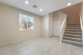 6111 Scarlet Leaf St in Las Vegas, NV - Building Photo - Building Photo