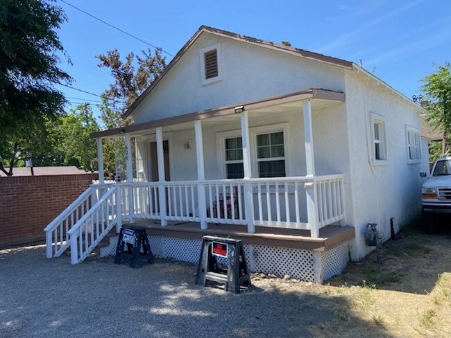 620 1st St in Brentwood, CA - Building Photo - Building Photo