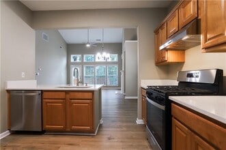 2216 Worrall Hill Dr in Duluth, GA - Foto de edificio - Building Photo