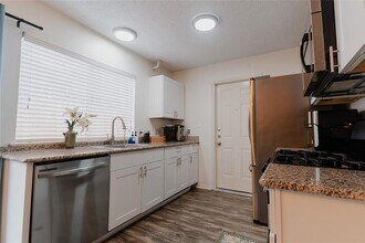 9011 Quail Valley Dr in Austin, TX - Building Photo - Building Photo