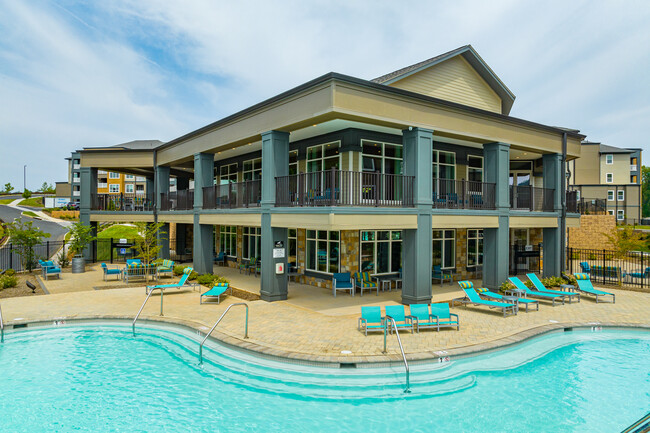 Altoview Apartment Homes in Charlottesville, VA - Foto de edificio - Building Photo