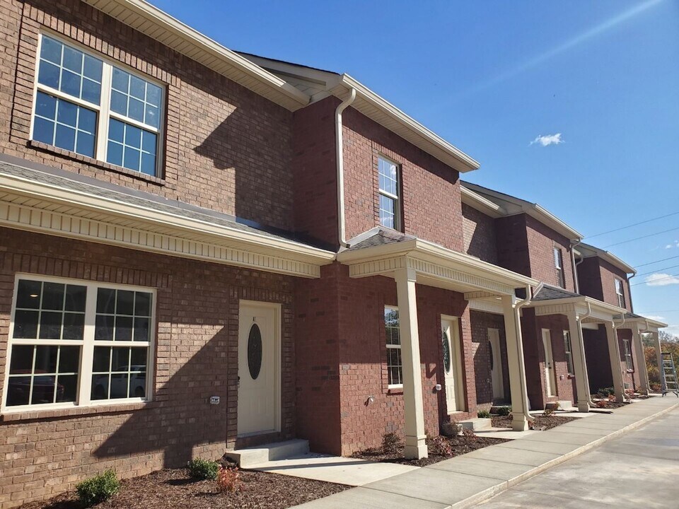 449 Oak St in Clarksville, TN - Building Photo
