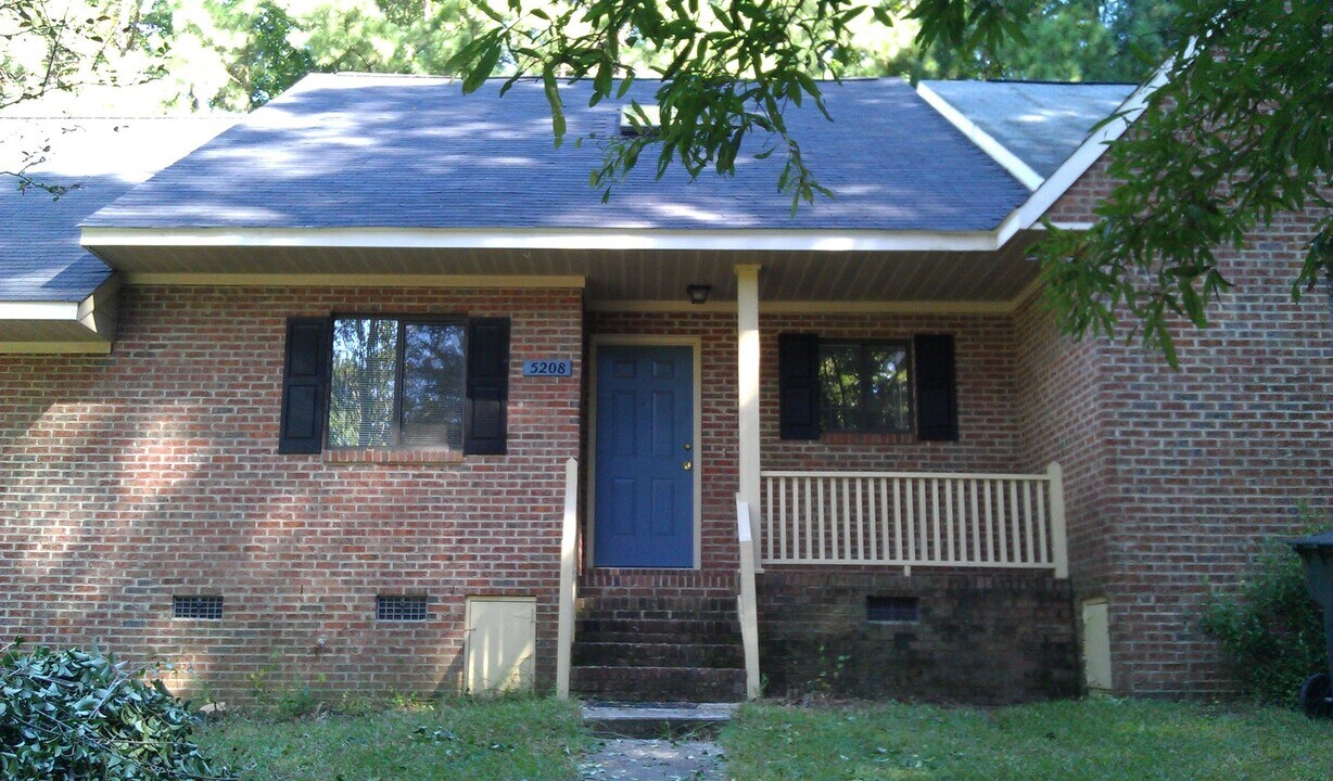5208 Westpine Ct in Raleigh, NC - Building Photo