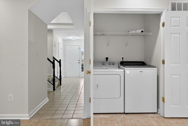 21748 Kings Crossing Terrace in Ashburn, VA - Building Photo - Building Photo