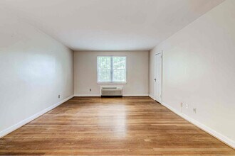 109 E Glebe Rd in Alexandria, VA - Building Photo - Building Photo