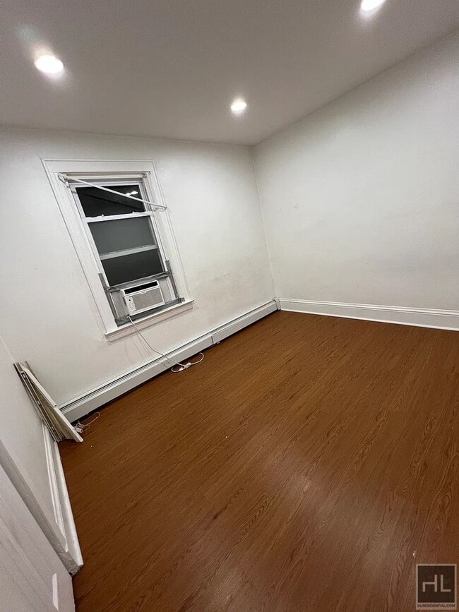 82 ROAD in Queens, NY - Building Photo - Building Photo