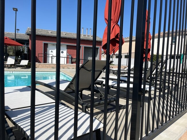 28019 Oakdale Dr in Temecula, CA - Building Photo - Building Photo