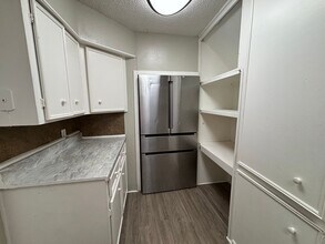 1137 1st Ave N in Texas City, TX - Building Photo - Building Photo