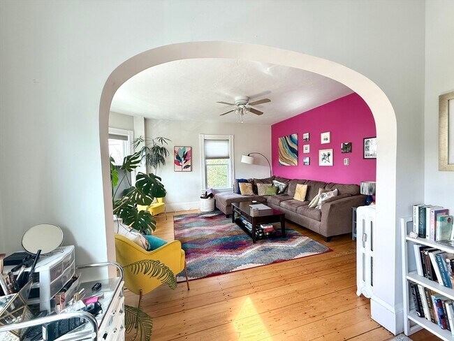 51 Temple St in Somerville, MA - Building Photo - Building Photo
