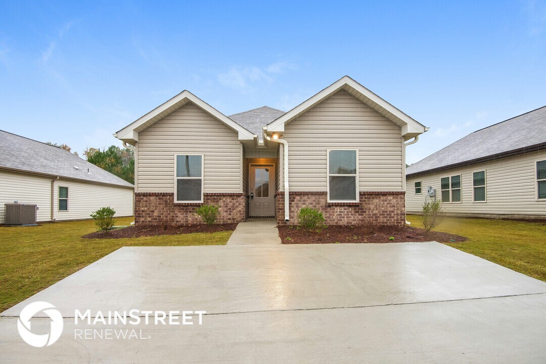 875 Maple Trce in Odenville, AL - Building Photo