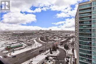 1035 Southdown Rd in Mississauga, ON - Building Photo - Building Photo