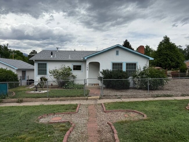 property at 122 N 14th St