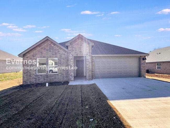 property at 1607 Ridgefield Cir