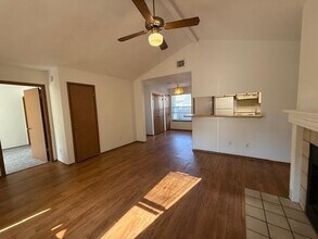 3000 Jadewood Ct in Austin, TX - Building Photo - Building Photo