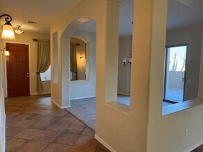 8646 N Crosswater Loop in Tucson, AZ - Foto de edificio - Building Photo