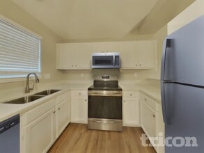 1314 Jasmine Dr in Lewisville, TX - Building Photo - Building Photo