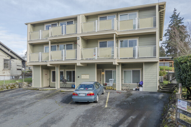 636 N Montgomery Ave in Bremerton, WA - Building Photo - Building Photo