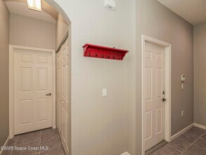 2565 Stockbridge Square SW in Vero Beach, FL - Building Photo - Building Photo