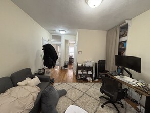 37 Harvard St, Unit #1 in Brookline, MA - Building Photo - Building Photo