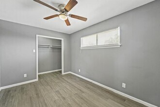 1902 11th St in Galena Park, TX - Building Photo - Building Photo