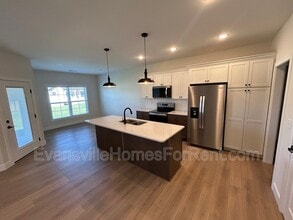 3520 Sand Dr in Newburgh, IN - Building Photo - Building Photo