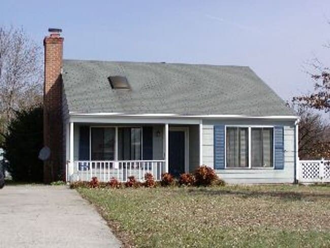 property at 104 Cobblestone Dr