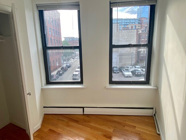 5 N Margin St in Boston, MA - Foto de edificio - Building Photo