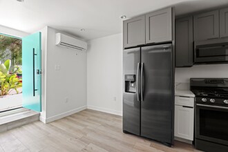 1023 Tremont St, Unit 2689 in Los Angeles, CA - Building Photo - Building Photo