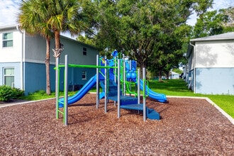 Dunwoodie Place Apartments in Orlando, FL - Building Photo - Building Photo