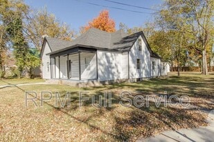 1002 N Maple St in Murfreesboro, TN - Building Photo