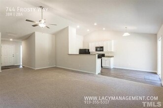 744 Frosty Way in Zebulon, NC - Building Photo - Building Photo